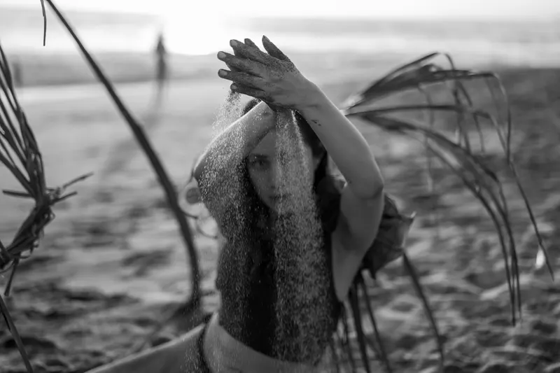 Portrait photography by Simple Scenes Studio (photo 4 of 26)